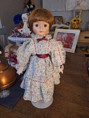 Vtg Porcelain Girl Doll 16" Heritage Mint Collection Stand Included 1989